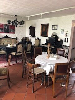 Cafe-Linum-Museumcafe-mit-historischen-moebeln-Wegberg-Beeck-01
