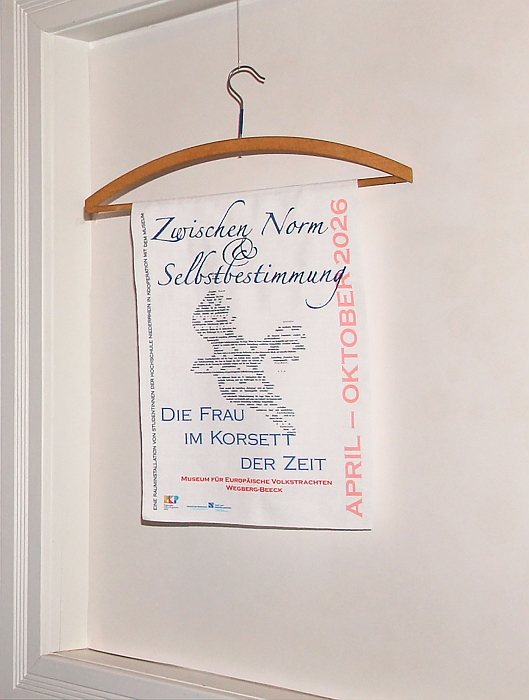 Gesticktes-Ausstellungsplakat
